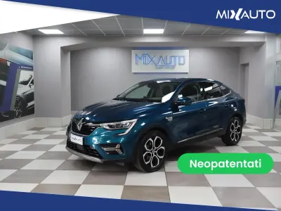 Usata Renault Arkana Intens 145 CV (106 kW) 2021 Blu SUV