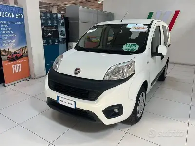 Usata Fiat Qubo Lounge 77 CV (56 kW) 2019 Bianco Monovolume