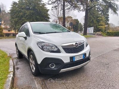 Usata Opel Mokka 140 CV (102 kW) 2016 Bianco SUV