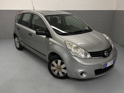 Usata Nissan Note 88 CV (64 kW) 2011 Argento Utilitaria