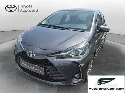 Usata Toyota Yaris Hybrid Active 101 CV (74 kW) 2017 Other Berlina