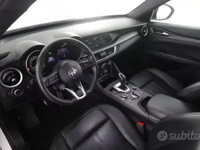 Usata Alfa Romeo Stelvio Ti 209 CV (153 kW) 2023 Bianco alfa SUV