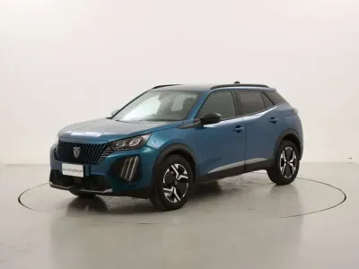 Usata Peugeot 2008 Allure 102 CV (75 kW) 2025 Blu SUV