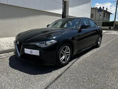 Usata Alfa Romeo Giulia Business 160 CV (117 kW) 2019 Nero Berlina