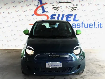 Usado Fiat 500e La Prima 42 kW (58 HP) 2021 Azul Sedan