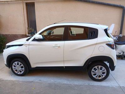 Mahindra KUV100