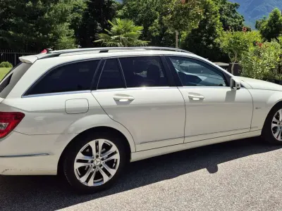 Usata Mercedes C200 136 CV (100 kW) 2011 Bianco Station wagon