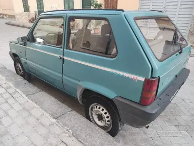 Usata Fiat 750 Young 34 CV (25 kW) 1991 Bluazzurro Berlina