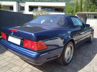 Usata Mercedes SL320 231 CV (169 kW) 1997 Blu/azzurro Cabrio