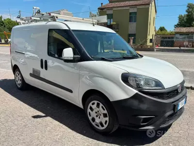 Usata Fiat Doblò 120 CV (88 kW) 2018 Bianco Monovolume