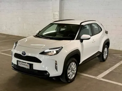 Usata Toyota Yaris Cross Active 92 CV (67 kW) 2023 Bianco pastello SUV