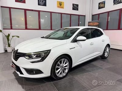 Usata Renault Mégane IV Intens 110 CV (80 kW) 2019 Bianco Berlina