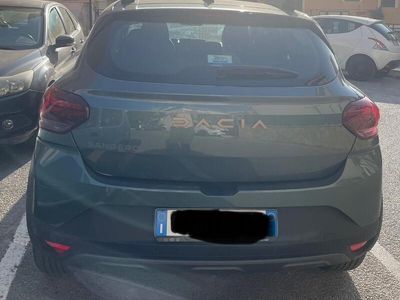 Usata Dacia Sandero 101 CV (74 kW) 2023 Verde Utilitaria