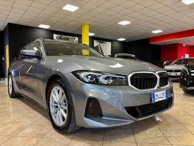 Gebraucht BMW 318 150 PS (110 kW) 2023 Grau Kombi