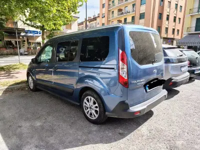 Begagnad Ford Tourneo Connect