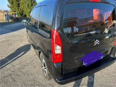 Occasion Citroën Berlingo 90 ch (66 kW) 2010 Noir Monospace