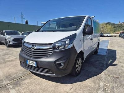 Usata Opel Vivaro 116 CV (85 kW) 2015 Bianco Monovolume