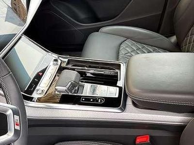 Usata Audi Q8 S-Line 286 CV (210 kW) 2025 Bianco SUV