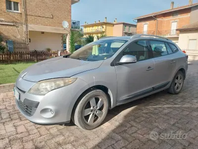 Usata Renault Mégane GrandTour 110 CV (80 kW) 2009 Grigio Station wagon