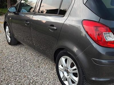 Usata Opel Corsa 85 CV (62 kW) 2011 Utilitaria