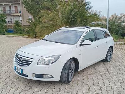 Usata Opel Insignia Cosmo 160 CV (117 kW) 2009 Bianco Station wagon