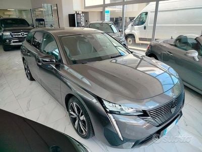 Occasion Peugeot 308 Allure 131 ch (96 kW) 2022 Gris Break