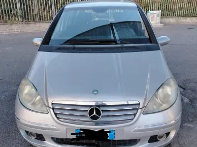 Usata Mercedes A180 109 CV (80 kW) 2005 Grigio Monovolume
