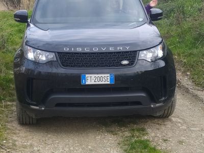 Land Rover Discovery 5