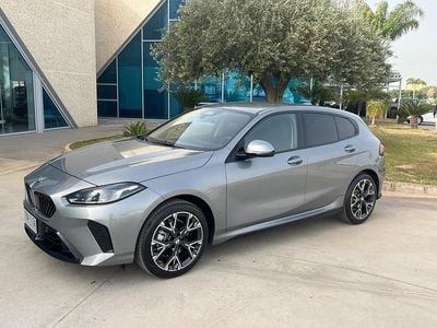 Nuova BMW 118 M Sport 150 CV (110 kW) 2025 Grigio Utilitaria