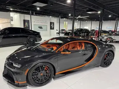 Usata Bugatti Chiron 2023 Grigio Coupé