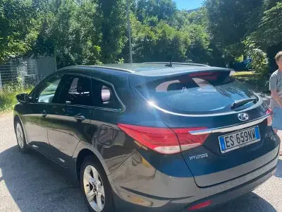 Usata Hyundai i40 116 CV (85 kW) 2013 Nero Station wagon