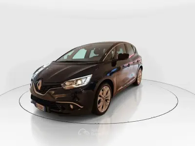 Usata Renault Scénic 120 CV (88 kW) 2020 Nero Monovolume