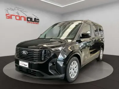 Usata Ford Tourneo Courier Titanium 124 CV (91 kW) 2025 Nero Monovolume