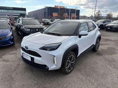 Usata Toyota Yaris Cross Lounge 116 CV (85 kW) 2022 Bianco SUV