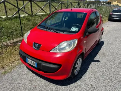Usata Peugeot 107 68 CV (50 kW) 2008 Rosso Utilitaria