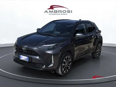 Usata Toyota Yaris Cross Trend 92 CV (67 kW) 2024 Grigio SUV