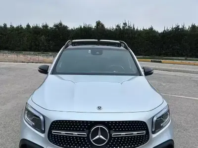 Usata Mercedes GLB200 Premium 150 CV (110 kW) 2021 Grigio SUV