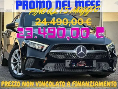 Usata Mercedes A180 116 CV (85 kW) 2019 Nero Berlina