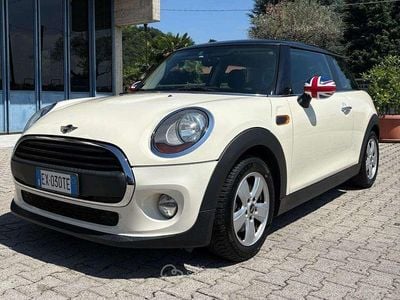 Usata Mini ONE 75 CV (55 kW) 2014 Bianco Utilitaria