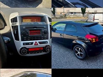Usata Kia Ceed 140 CV (102 kW) 2009 Nero Utilitaria