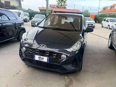 Usata Hyundai i10 Advanced 67 CV (49 kW) 2022 Grigio Utilitaria