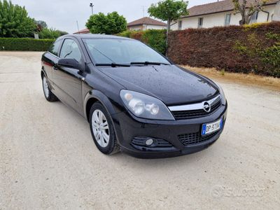 Opel Astra GTC