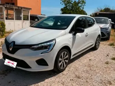 Usata Renault Clio V 67 CV (49 kW) 2023 Bianco Berlina