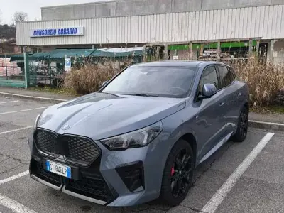 Usata BMW iX2 M Sport 103 kW (141 CV) 2024 Grigio SUV