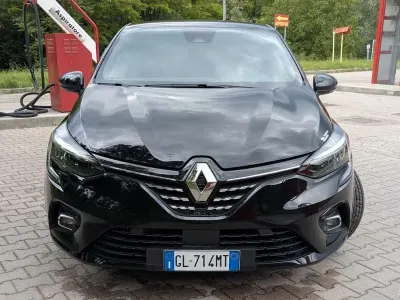 Usata Renault Clio V Techno 101 CV (74 kW) 2022 Nero Berlina