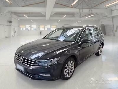 Usata VW Passat Business 150 CV (110 kW) 2021 Grigio Station wagon