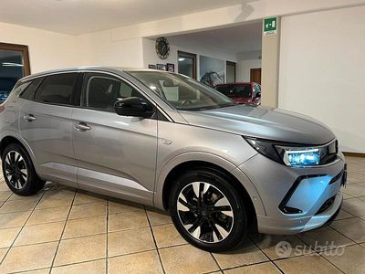 Usata Opel Grandland X Business 131 CV (96 kW) 2023 Grigio SUV