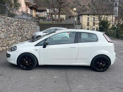 Usata Fiat Grande Punto 65 CV (47 kW) 2011 Utilitaria