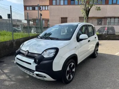 Begagnad Fiat Panda Cross Cross 69 HK (50 kW) 2023 Vit Halvkombi