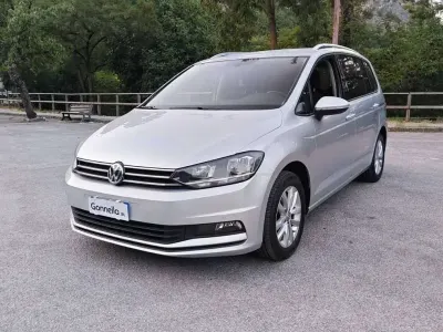 Usata VW Touran Comfortline 116 CV (85 kW) 2018 Argento Monovolume